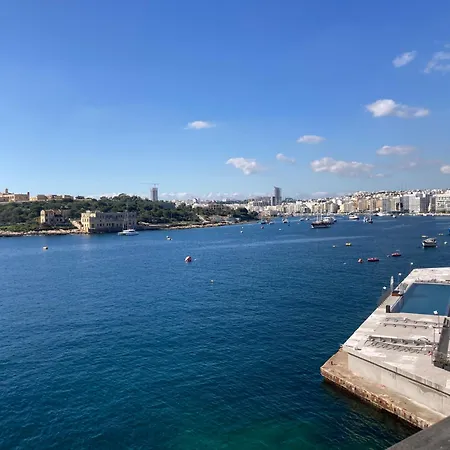 Appartement Charming Townhouse In Steps From Promenade And Ferry *