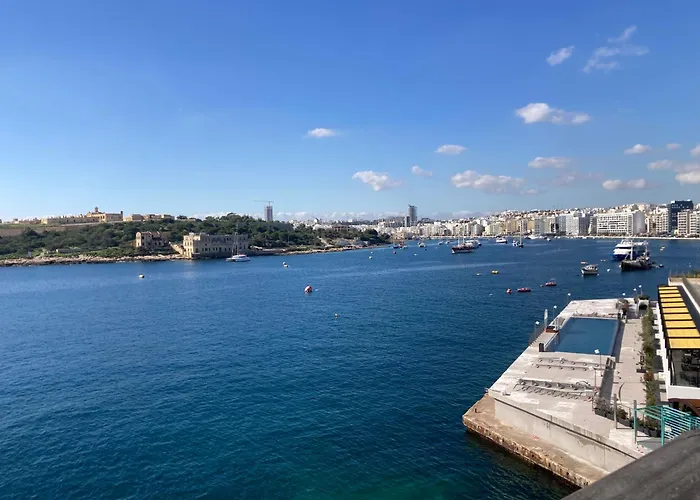 Lägenhet Charming Townhouse In Steps From Promenade And Ferry *