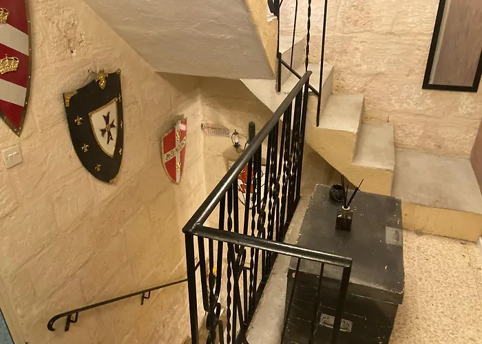 Charming Townhouse In Steps From Promenade And Ferry Sliema