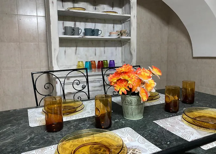 Lägenhet Charming Townhouse In Steps From Promenade And Ferry Sliema